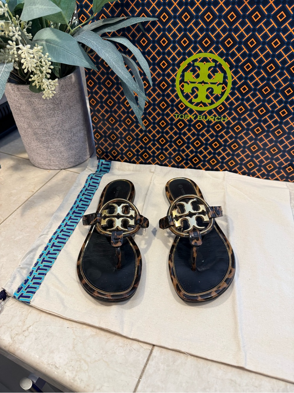 Tory Burch Women's Metal Miller Sandals Flats in Printed Patent Leather Size 6.5